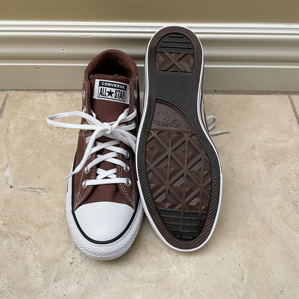 Converse Chuck Taylor Sneakers - Picture 5 of 7